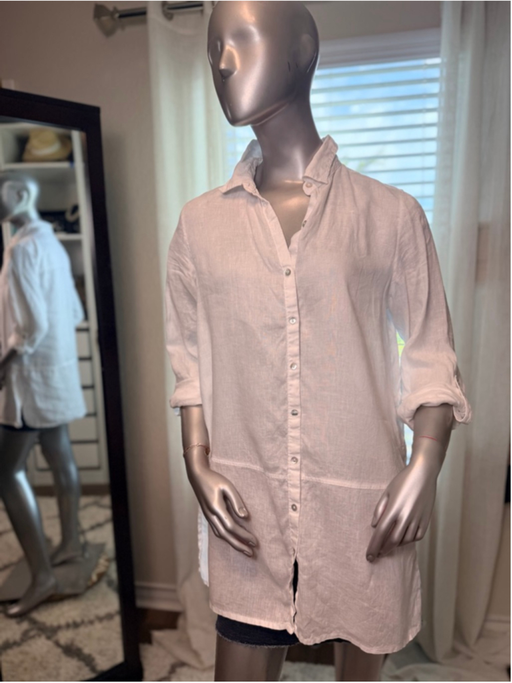 Tahari 100% Linen Button Front Tunic Shirt Small White Roll Tab Sleeve Coastal